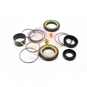   Terrain Tamer steering gearbox seal and oil seal kit Toyota Landcruiser 120 125 2004<