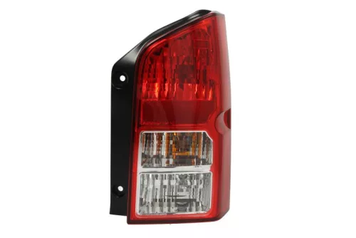 TYC Hátsó lámpa Jobb USA - Navara D40