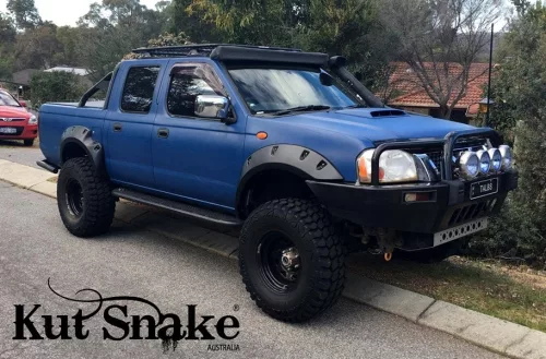 Kut Snake plastic fender flares Nissan Navara pick-up D22 70mm
