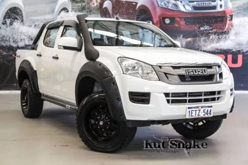 Kut Snake plastic fender flares Isuzu D-max 65mm