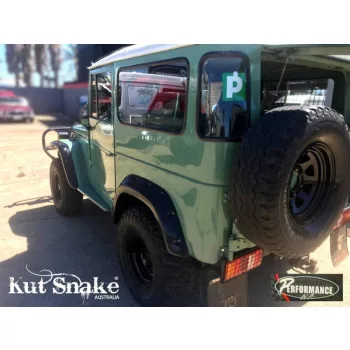   Kut Snake plastic fender flares Toyota Hilux Land Cruiser serie 40 95mm