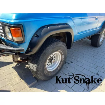   Kut Snake plastic fender flares Toyota Hilux Land Cruiser serie 40 95mm