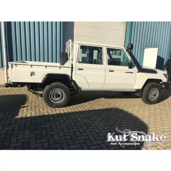  Kut Snake plastic fender flares Toyota Land Cruiser 79 double cab pick-up truck