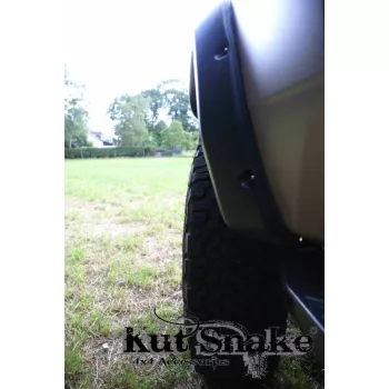   Kut Snake plastic fender flares Toyota Land Cruiser 79 double cab pick-up truck
