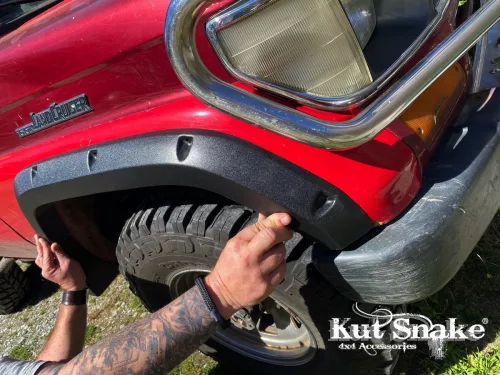 Kut Snake plastic wheel arch flare 50 mm Toyota Land Cruiser LJ70, KZJ70 (2 doors)1990-